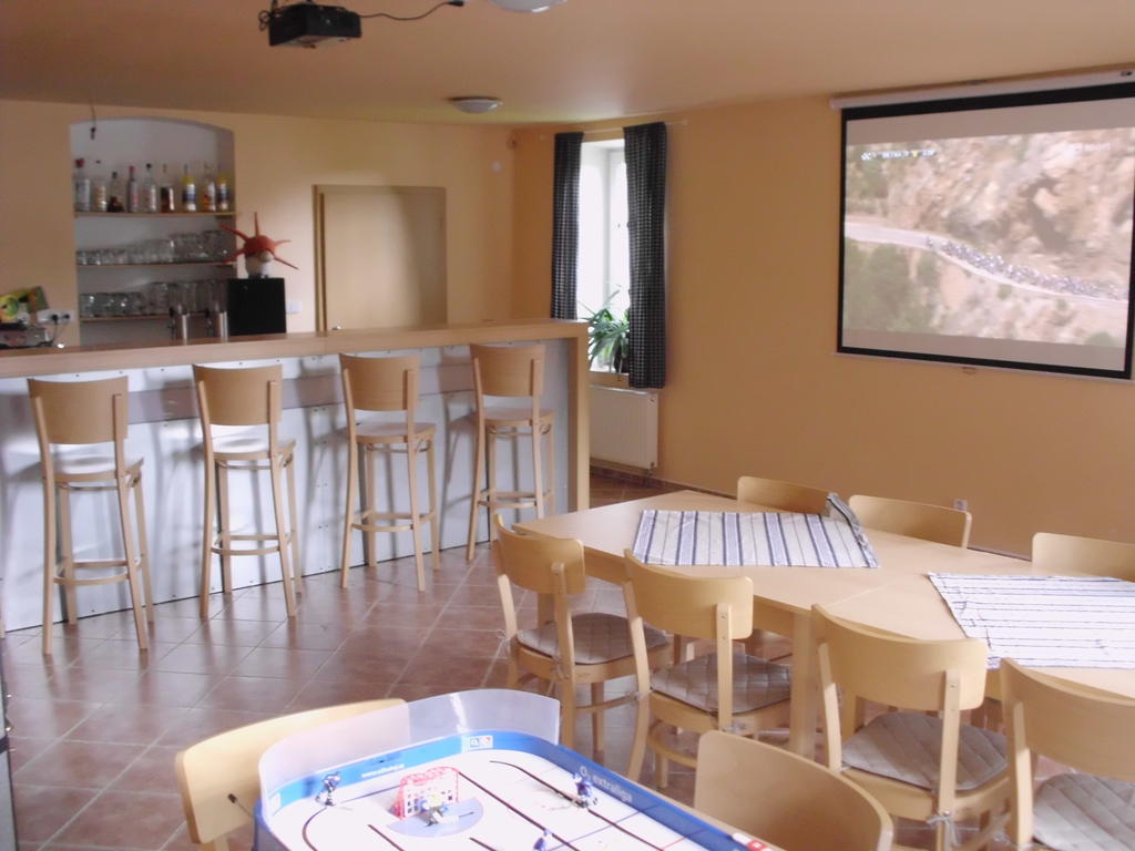 Apartmany Doma Janov nad Nisou Exteriör bild