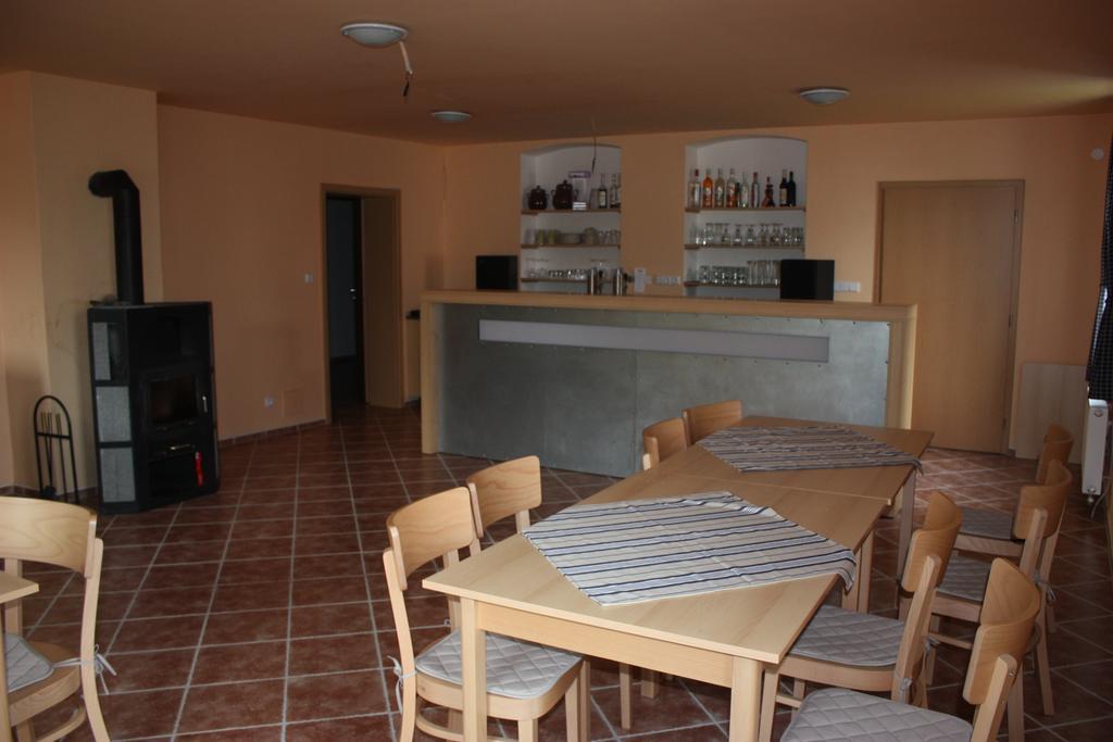 Apartmany Doma Janov nad Nisou Exteriör bild